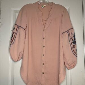Fig and Flower Pink 3/4 Sleeve Blouse with Mandarin Collar